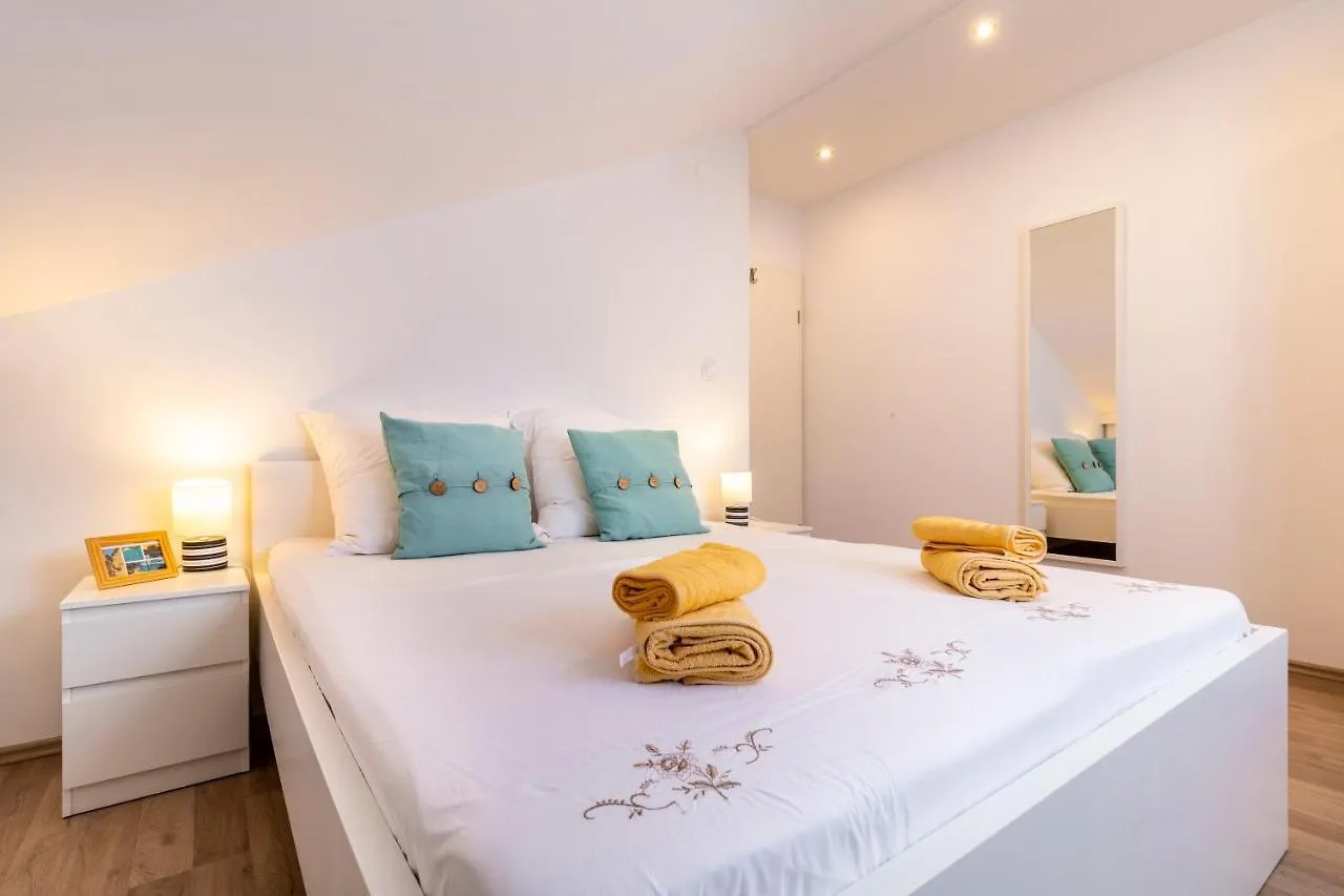 Apartments Lacaleta Split